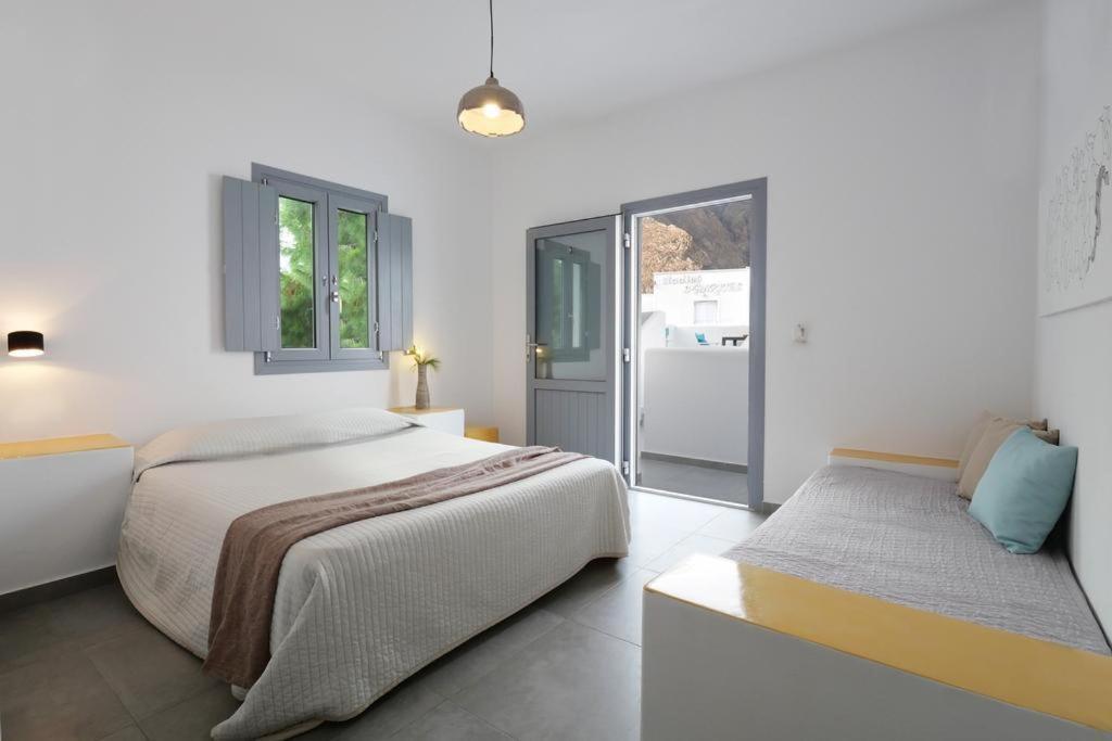Perissa Blue Dome Rooms Екстериор снимка